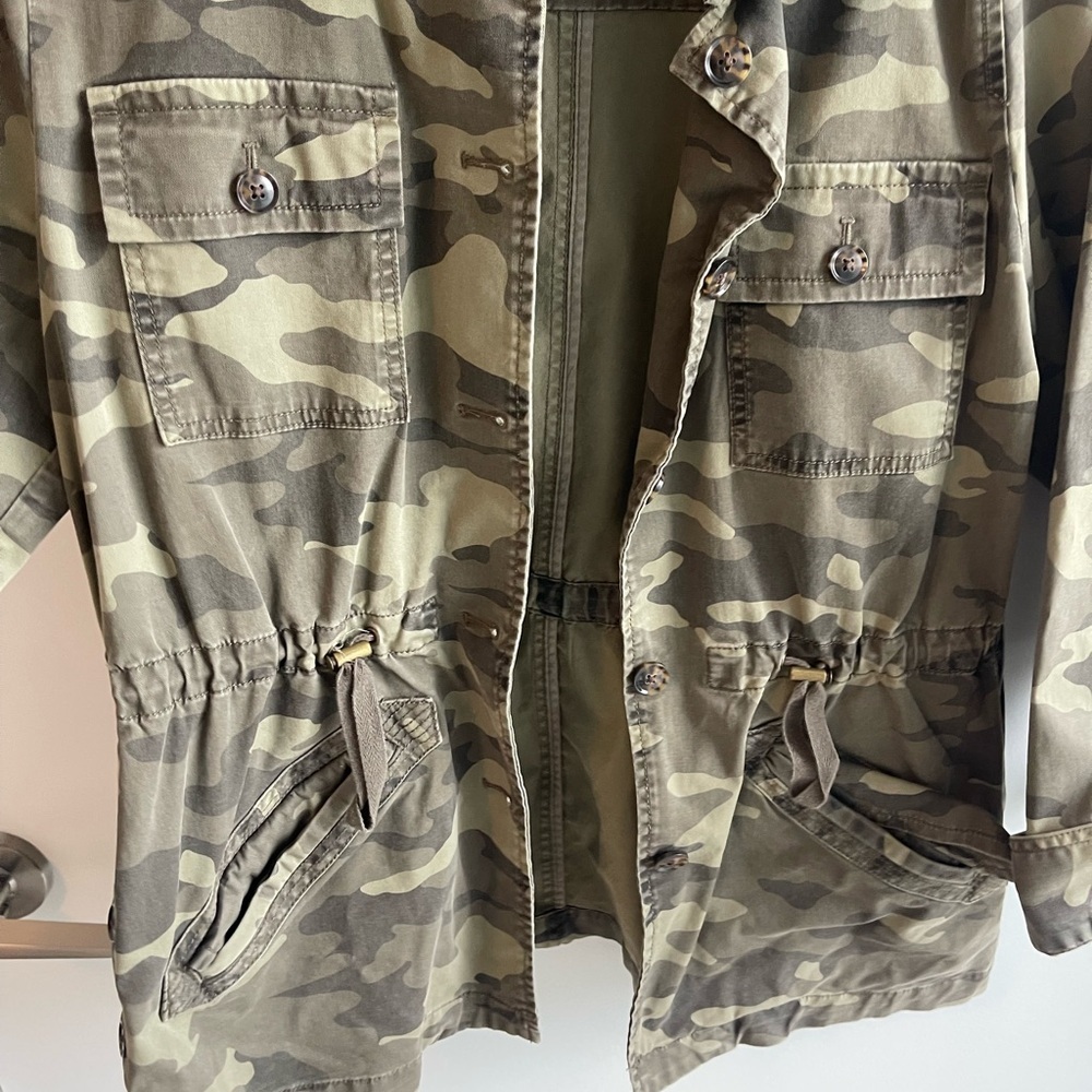 Banana Republic Camouflage Utility Jacket - Picture 3 of 6